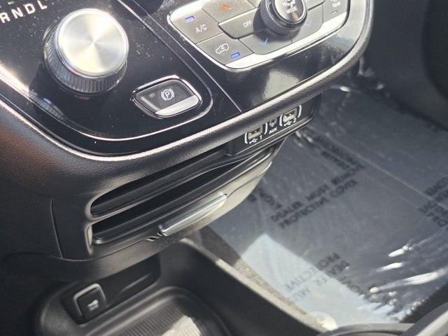 Used 2025 Chrysler Pacifica Select FWD image 25