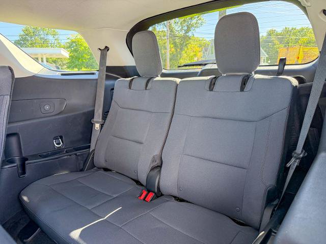 Certified 2025 Ford Explorer Active AWD/4WD image 20