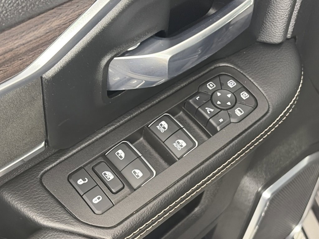 Used 2025 RAM 2500 Laramie w/ Sport Appearance Package image 26