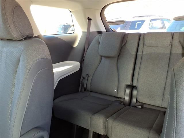 Used 2022 Kia Carnival LX image 20