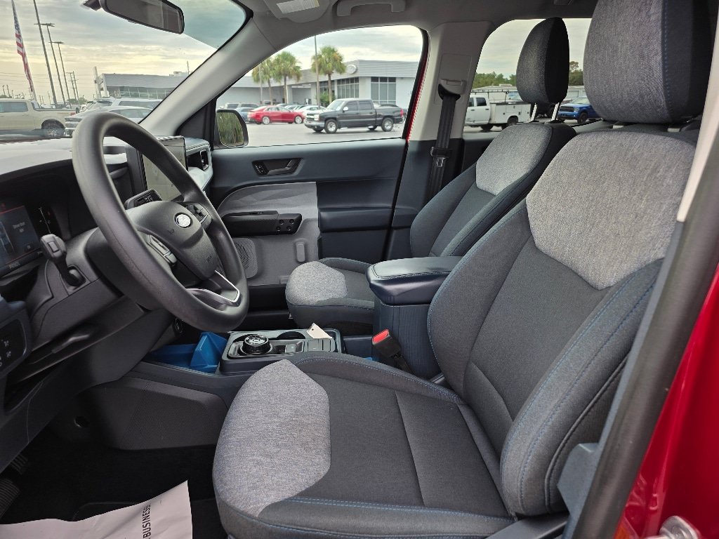 Certified 2025 Ford Maverick XLT FWD image 6