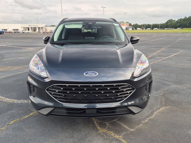 Certified 2022 Ford Escape SE w/ SE Sport Appearance Package AWD/4WD image 9