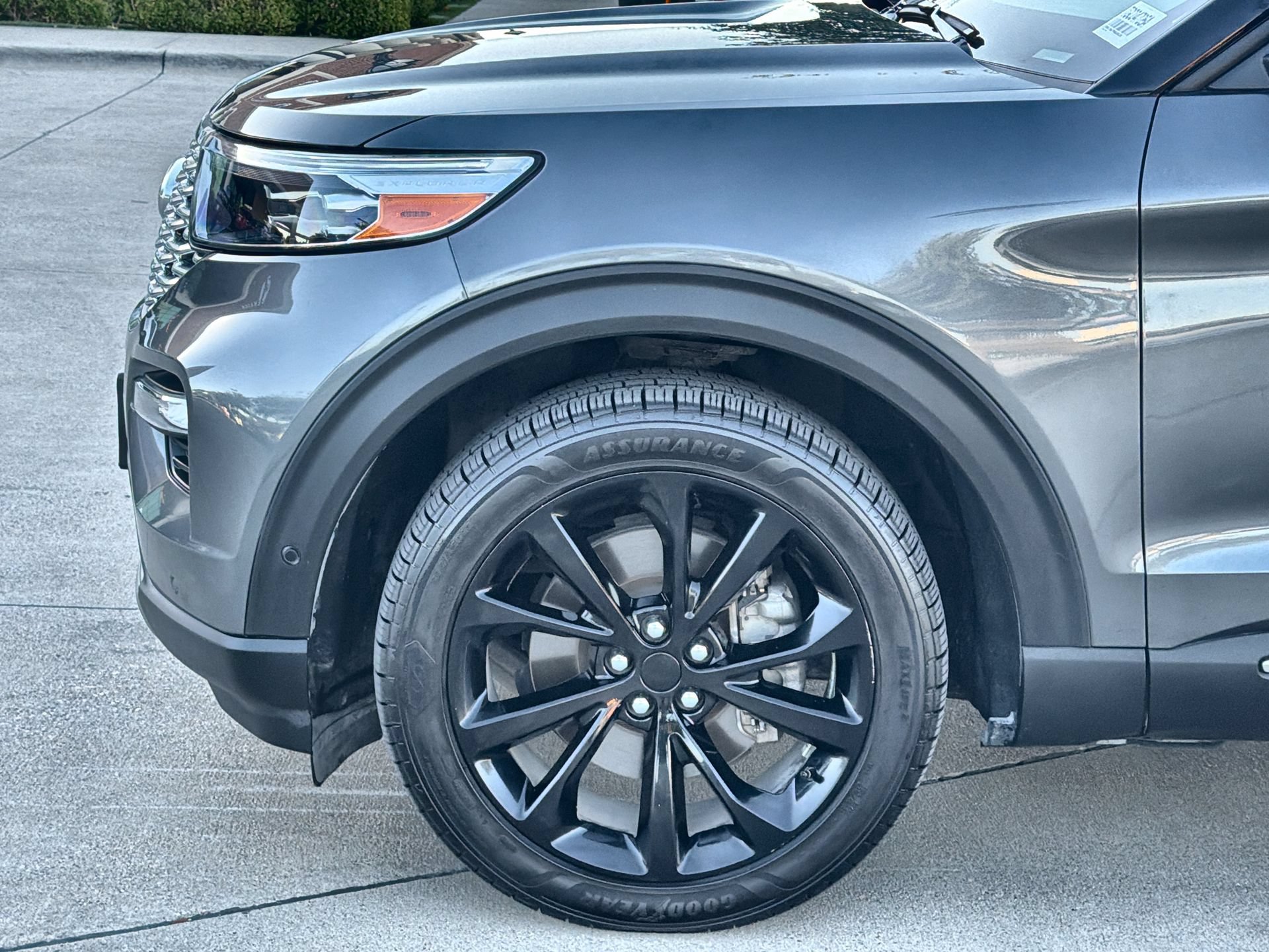 Certified 2023 Ford Explorer Platinum w/ Technology Package RWD image 10