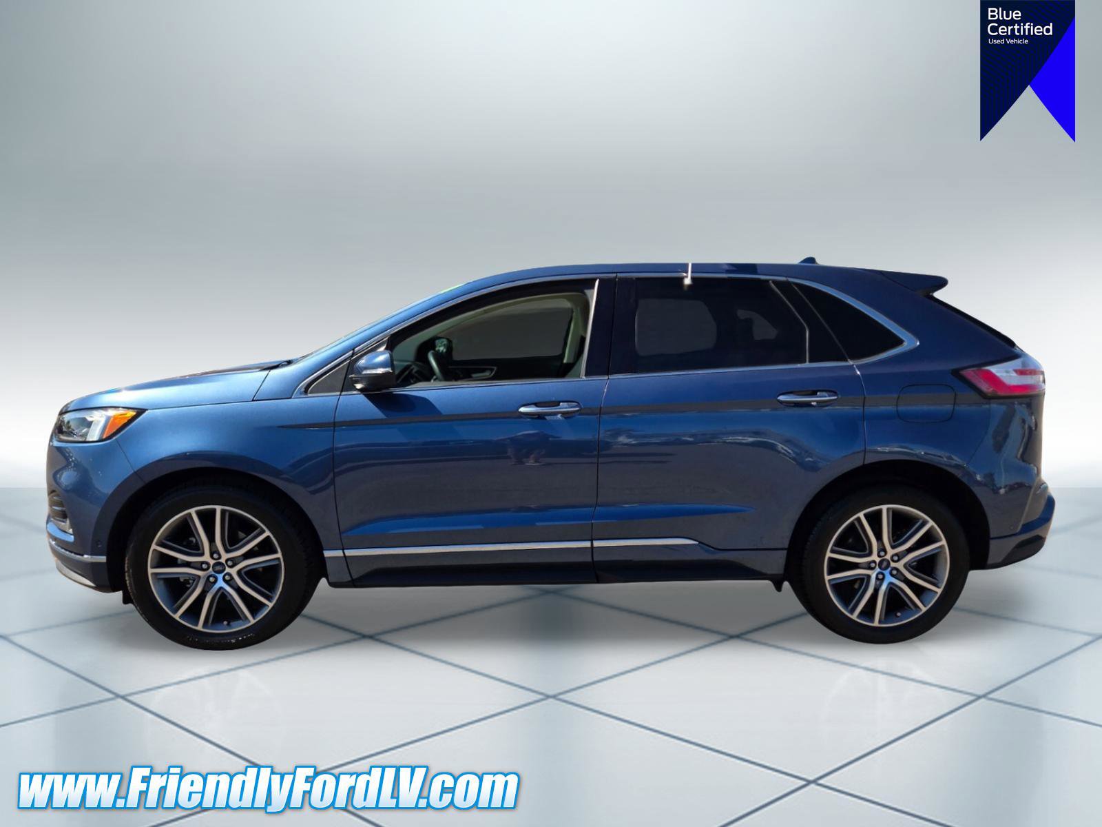 Certified 2019 Ford Edge Titanium w/ Equipment Group 301A FWD image 4