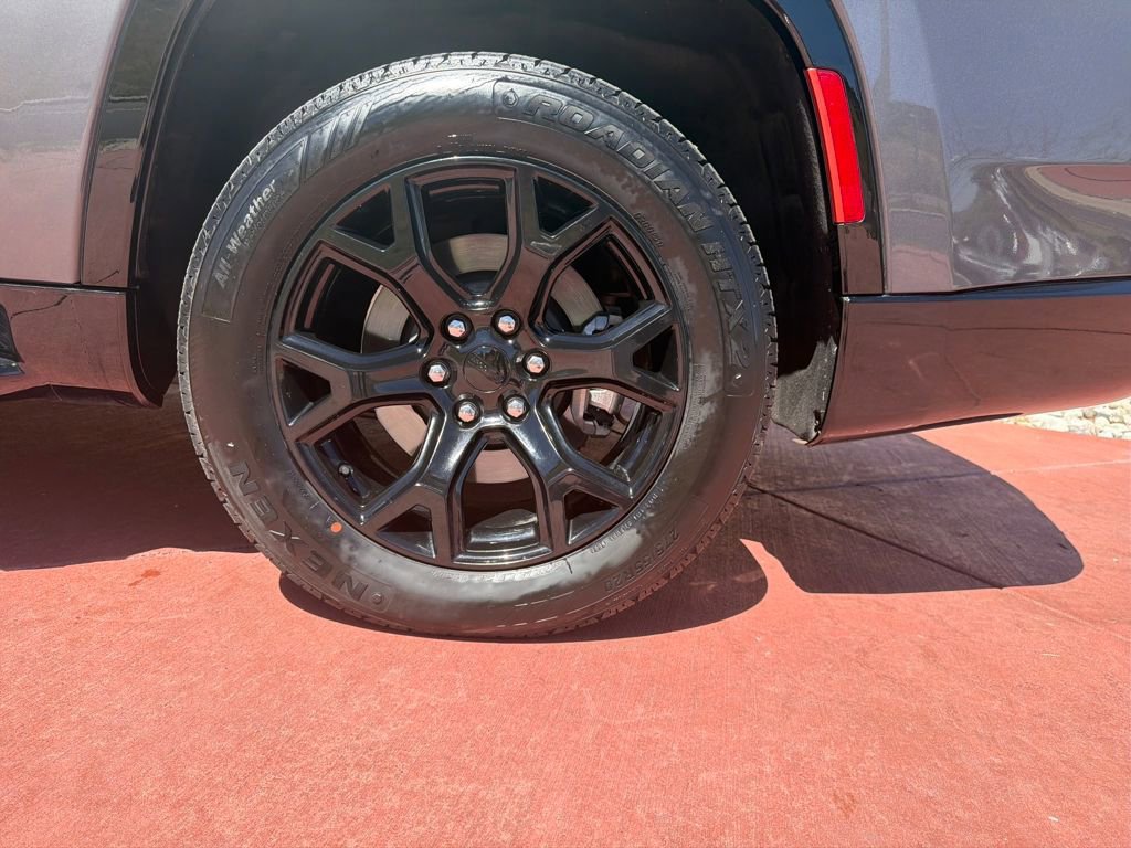 Used 2023 Jeep Wagoneer Series II image 39