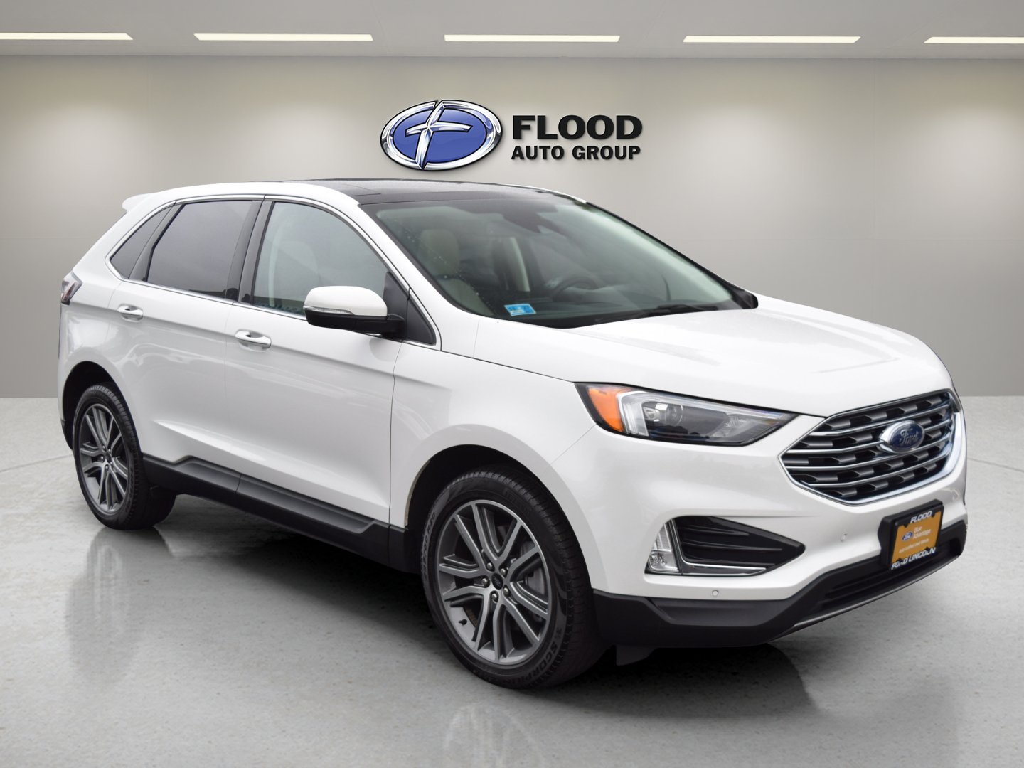 Certified 2024 Ford Edge Titanium AWD/4WD image 1