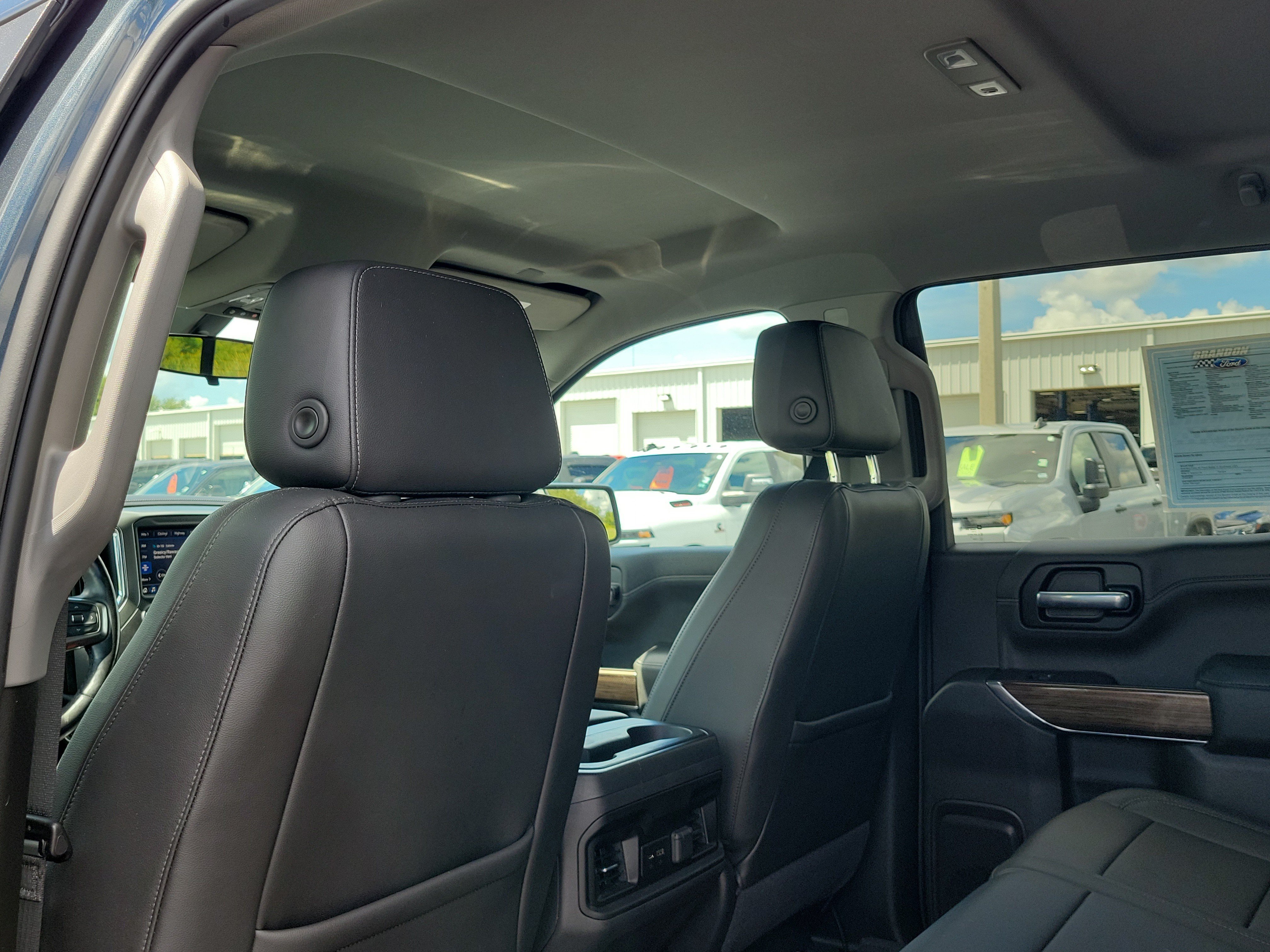 Used 2020 Chevrolet Silverado 1500 LT Trail Boss AWD/4WD image 13