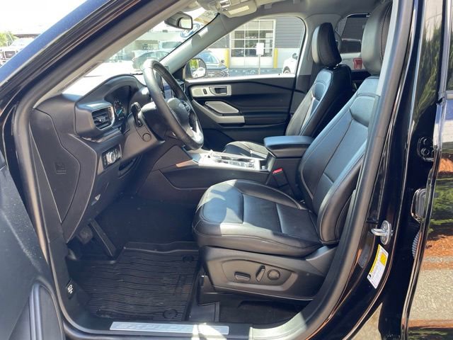 Certified 2023 Ford Explorer Limited w/ Limited Technology Package AWD/4WD image 11