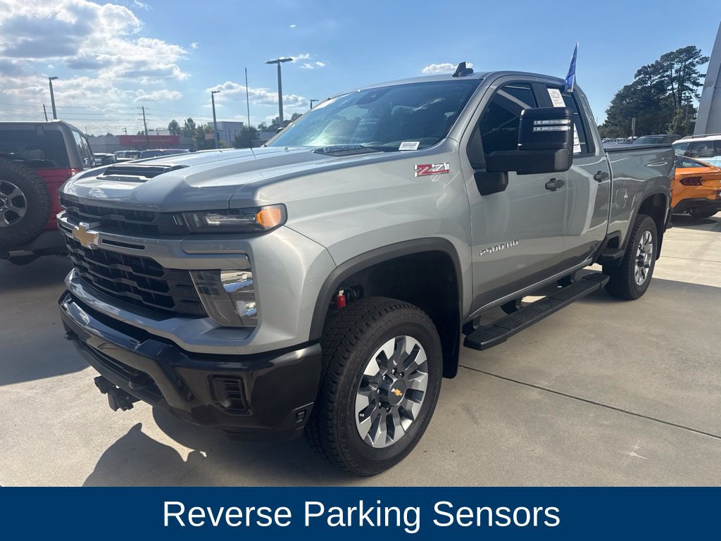 Used 2024 Chevrolet Silverado 2500 Custom w/ Custom Value Package AWD/4WD image 3