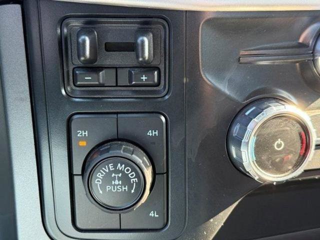 Certified 2022 Ford F150 XLT w/ Equipment Group 302A High image 31