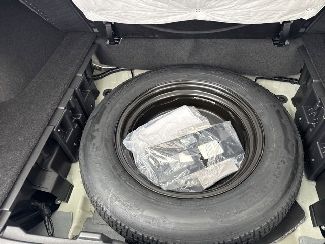 Used 2024 Nissan Murano SV w/ SV Midnight Edition Package image 38