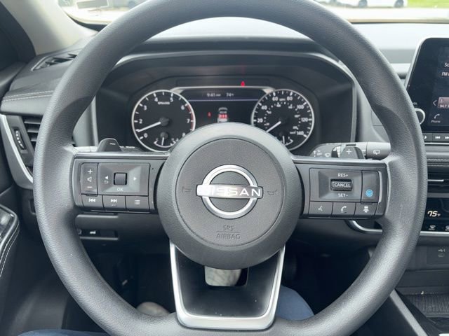 Used 2024 Nissan Rogue SV FWD image 15