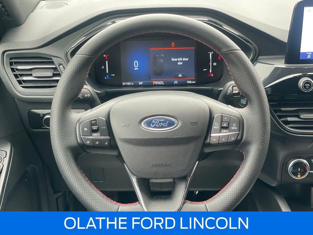Certified 2025 Ford Escape ST-Line FWD image 27