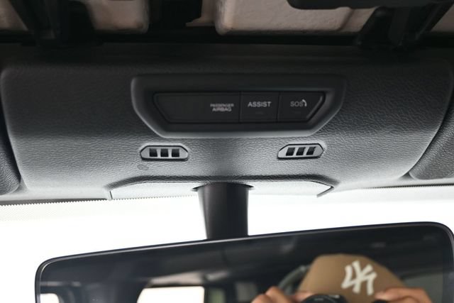 Used 2022 Jeep Gladiator Mojave w/ LED Lighting Group AWD/4WD image 27