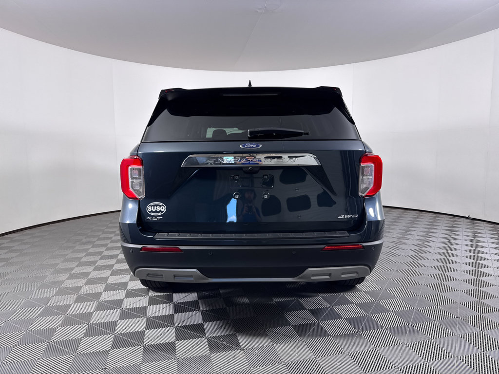 Certified 2024 Ford Explorer XLT w/ Equipment Group 202A AWD/4WD image 9