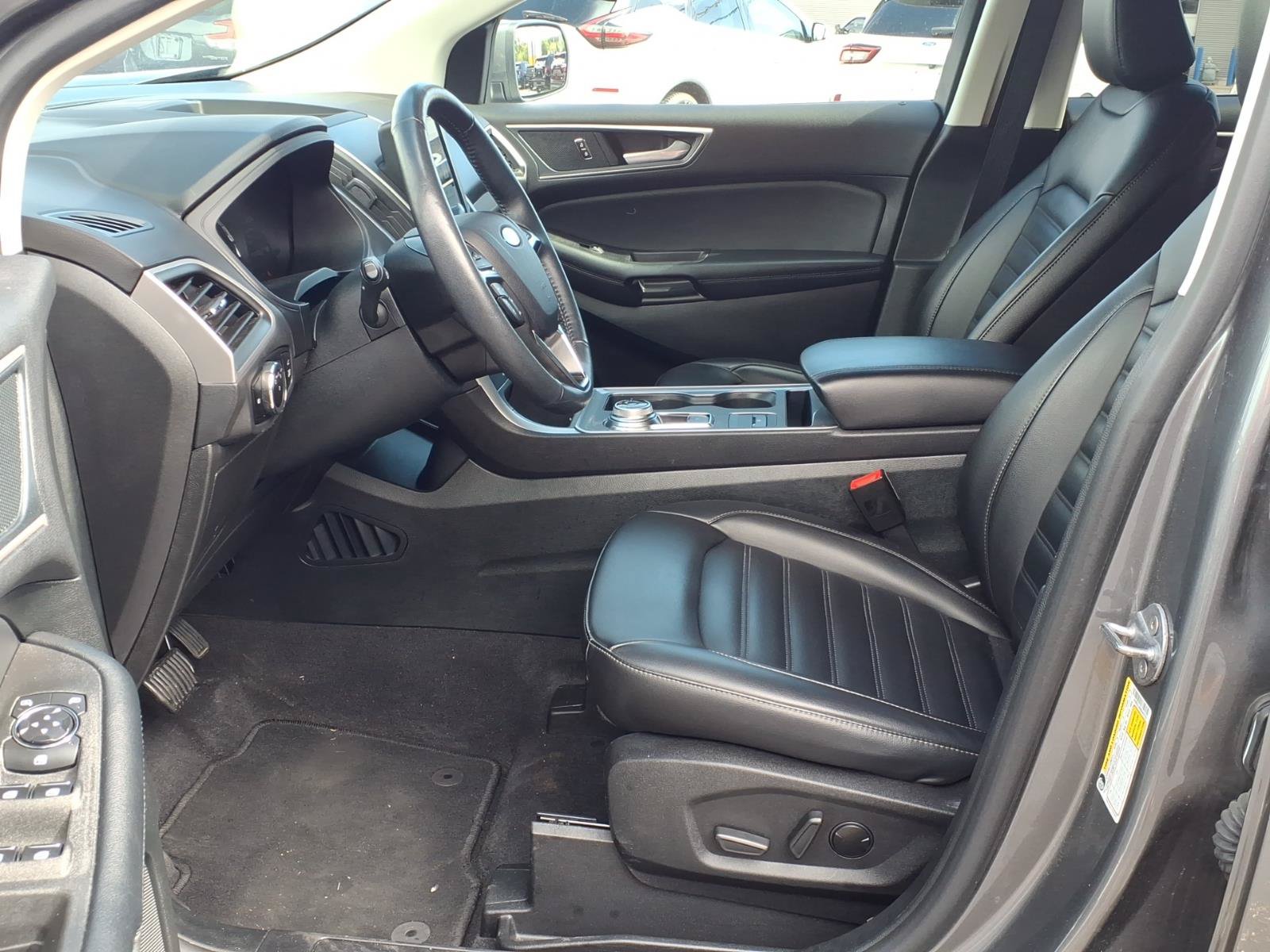 Certified 2024 Ford Edge SEL w/ Convenience Package AWD/4WD image 9