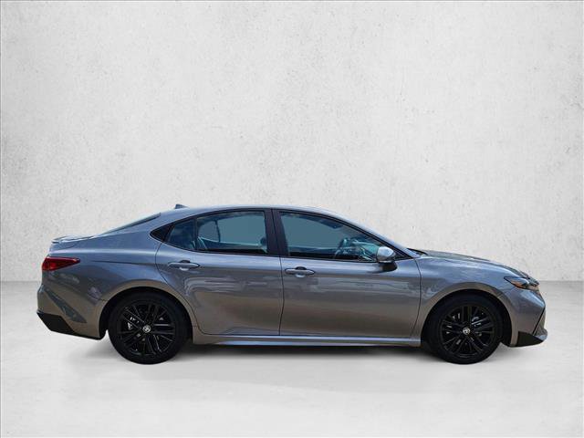 Used 2025 Toyota Camry SE FWD video 2