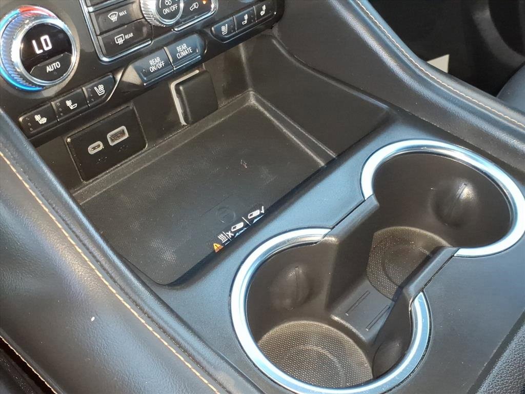 Used 2024 GMC Yukon AT4 w/ AT4 Premium Plus Package image 25