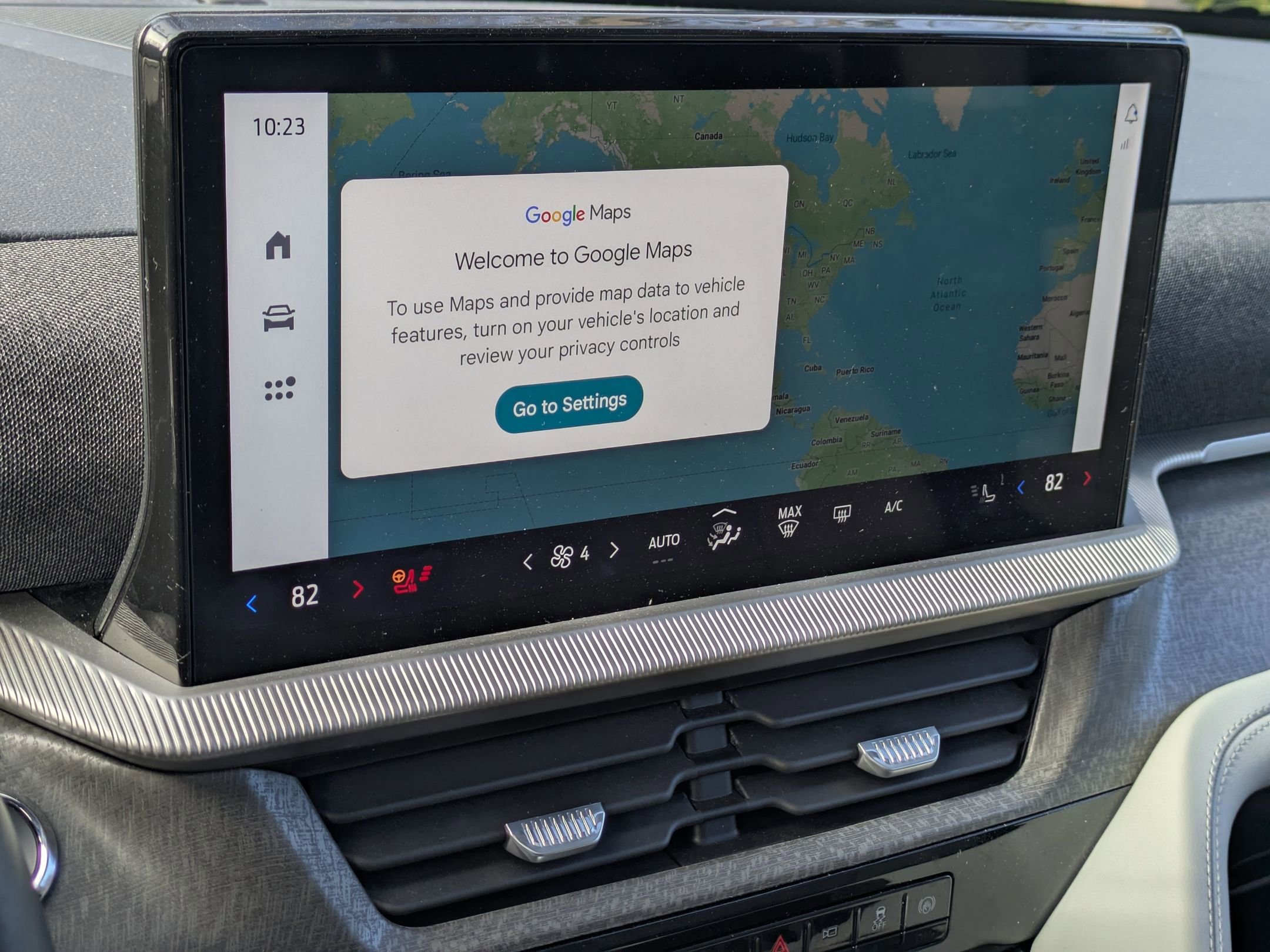 Certified 2025 Ford Explorer Platinum w/ Ultimate Package image 21