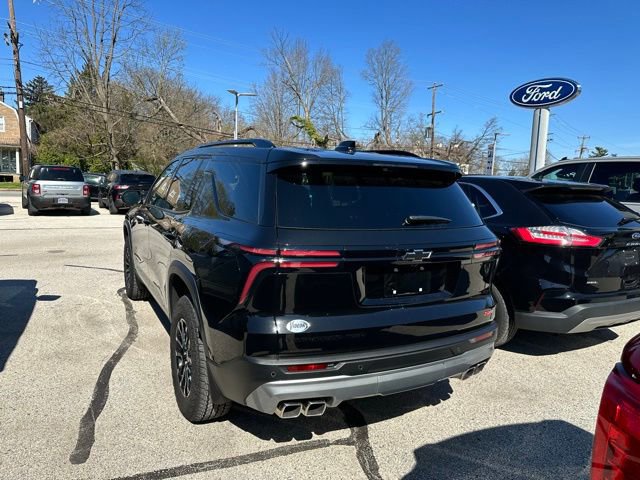 Used 2024 Chevrolet Traverse Z71 w/ Enhanced Driving Package image 4