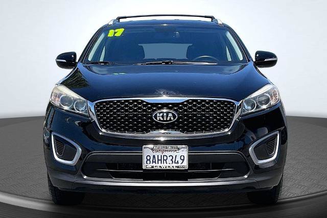 Used 2017 Kia Sorento AWD w/ LX Convenience Package image 3