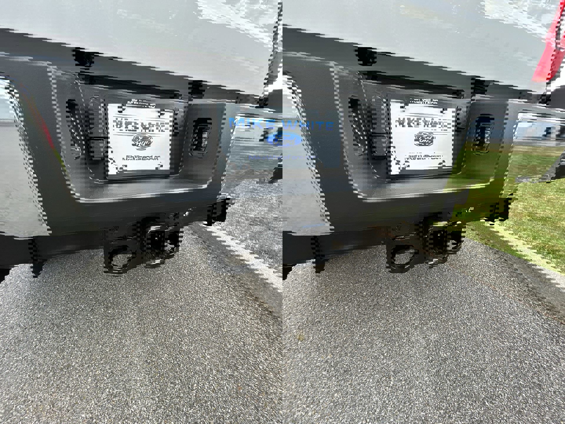 Certified 2025 Ford F250 XLT w/ FX4 Off-Road Package image 9