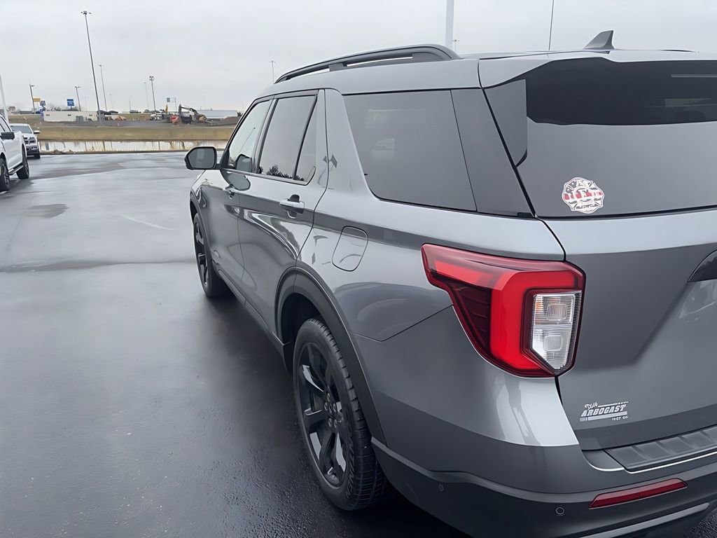 Certified 2021 Ford Explorer ST w/ Equipment Group 401A image 10