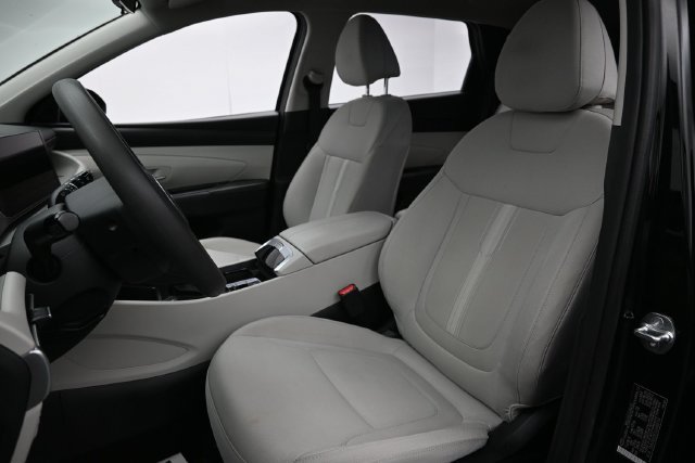 Used 2025 Hyundai Tucson SEL FWD image 11