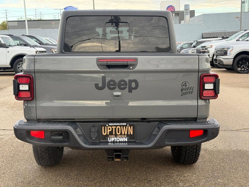Used 2021 Jeep Gladiator Sport image 3