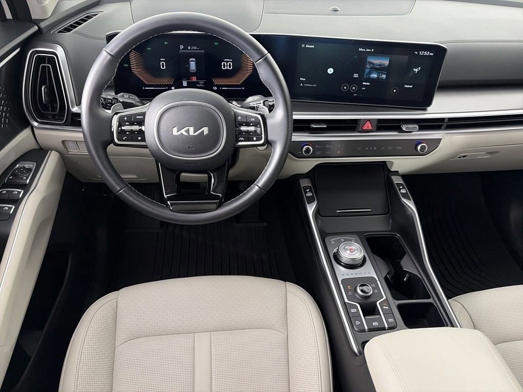 Used 2025 Kia Sorento EX image 14