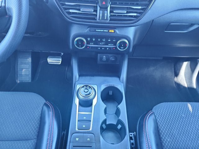 Certified 2024 Ford Escape ST-Line AWD/4WD image 11