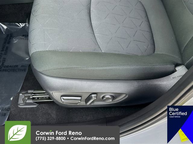 Used 2024 Toyota RAV4 XLE image 21