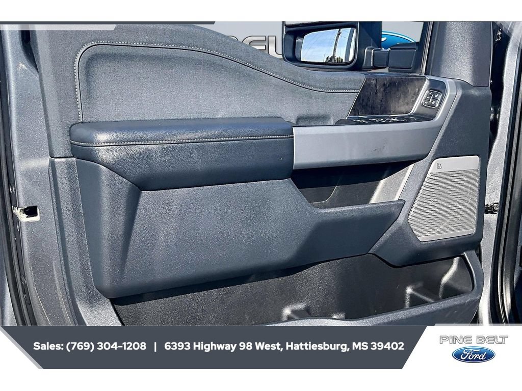Certified 2024 Ford F250 Lariat w/ Lariat Ultimate Package AWD/4WD image 18