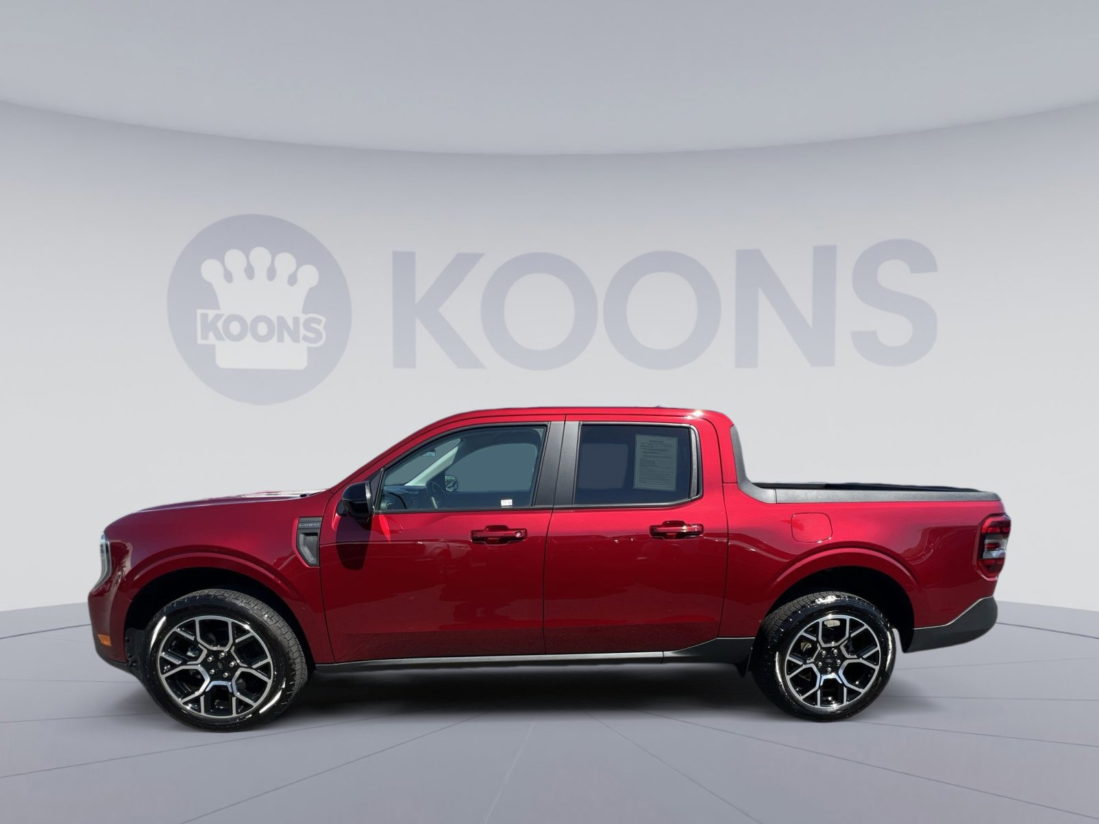 Certified 2025 Ford Maverick Lariat w/ 4K Tow Package image 2