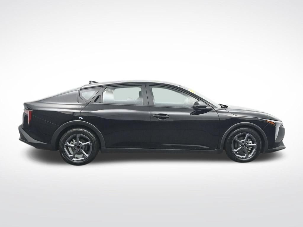 Used 2025 Kia K4 FWD image 4