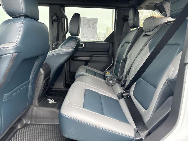 Certified 2024 Ford Bronco Outer Banks w/ Sasquatch Package AWD/4WD image 23