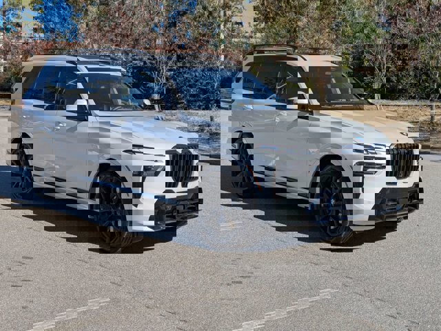 Used 2025 BMW X7 xDrive40i w/ M Sport Package image 7