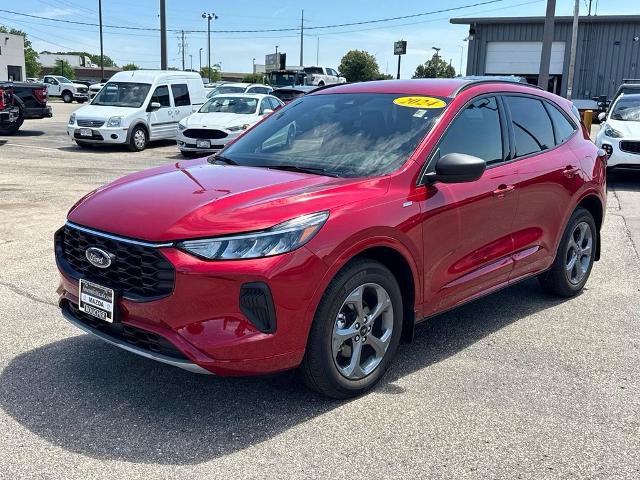 Certified 2024 Ford Escape ST-Line w/ Tech Pack #1 AWD/4WD image 1
