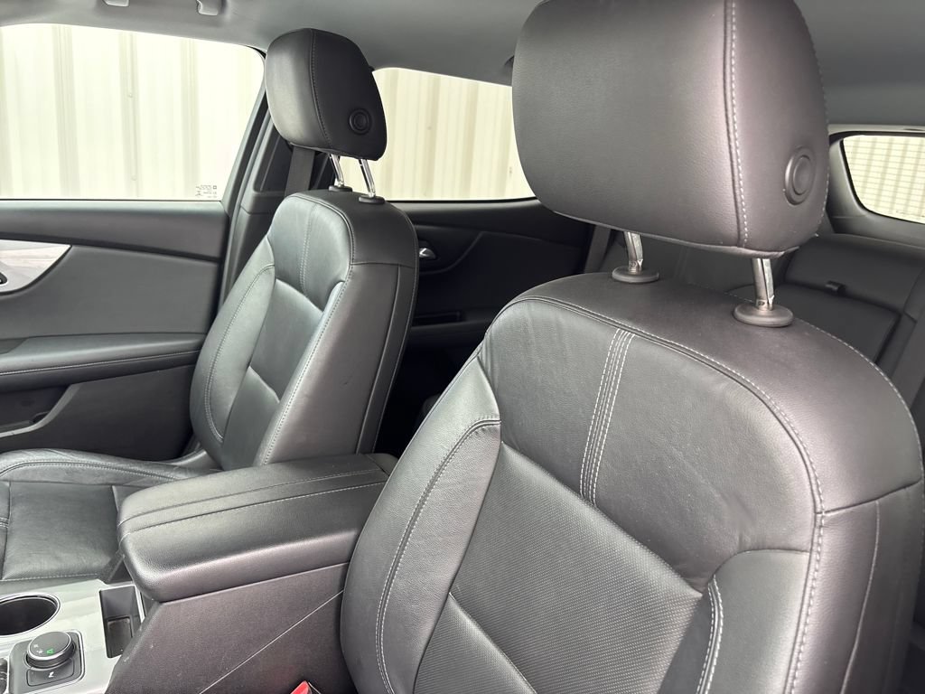 Used 2019 Chevrolet Blazer LT w/ Sound & Technology Package FWD image 18
