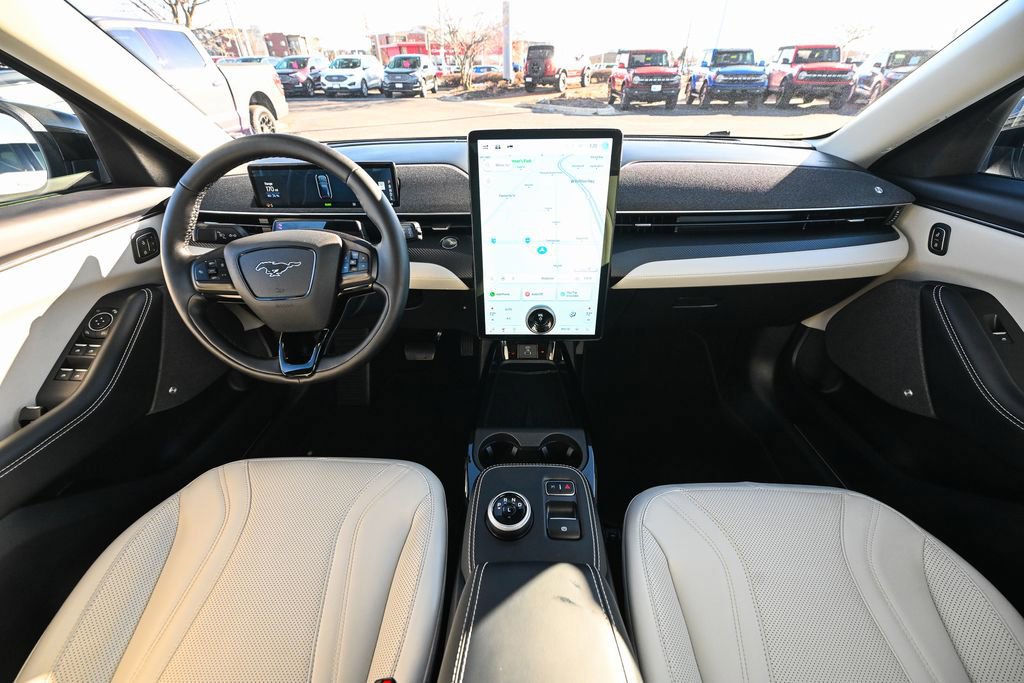 Certified 2022 Ford Mustang Mach-E Premium image 33