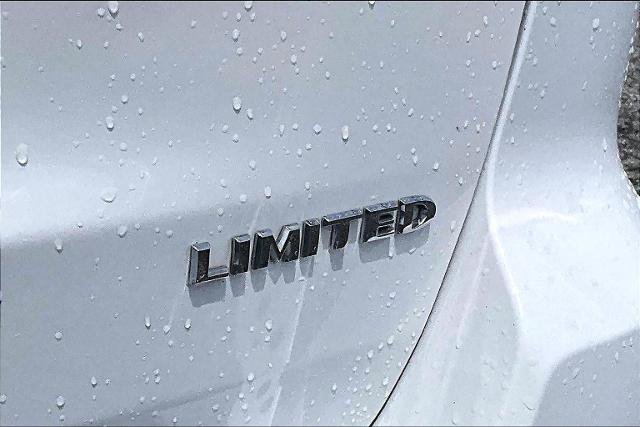 Used 2022 Jeep Grand Cherokee Limited RWD image 8