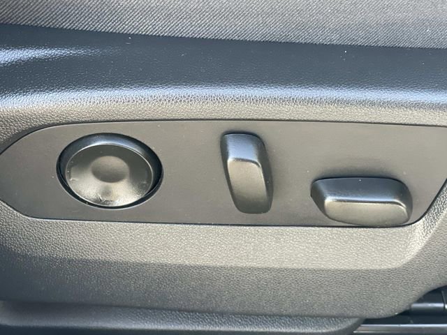 Used 2021 Buick Envision Avenir w/ Technology Package II image 34