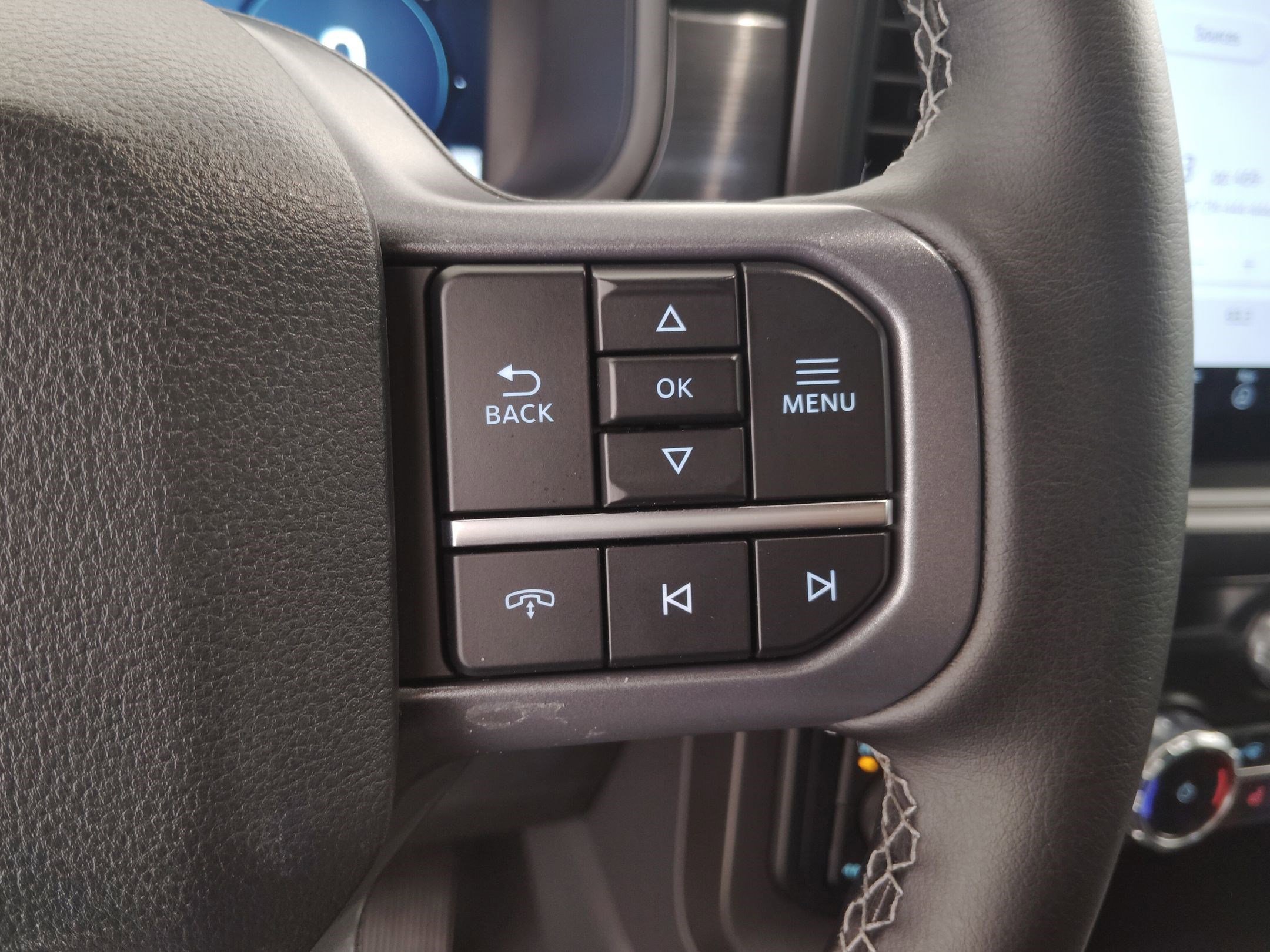 Certified 2025 Ford F150 Lariat w/ Equipment Group 501A Mid image 25