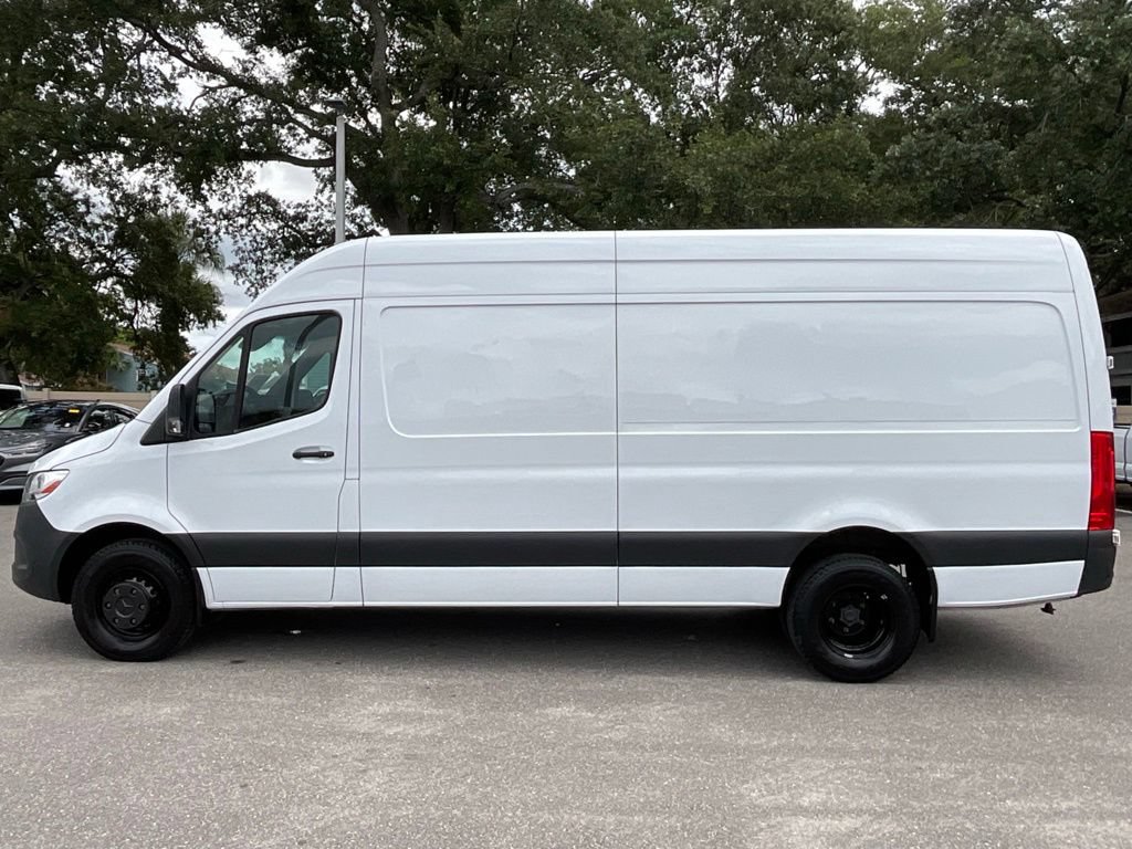 Used 2024 Mercedes-Benz Sprinter 3500 image 6