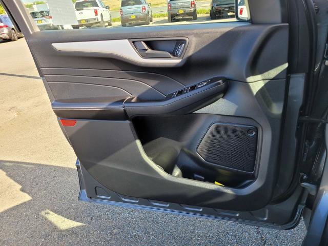 Certified 2022 Ford Escape SE AWD/4WD image 27
