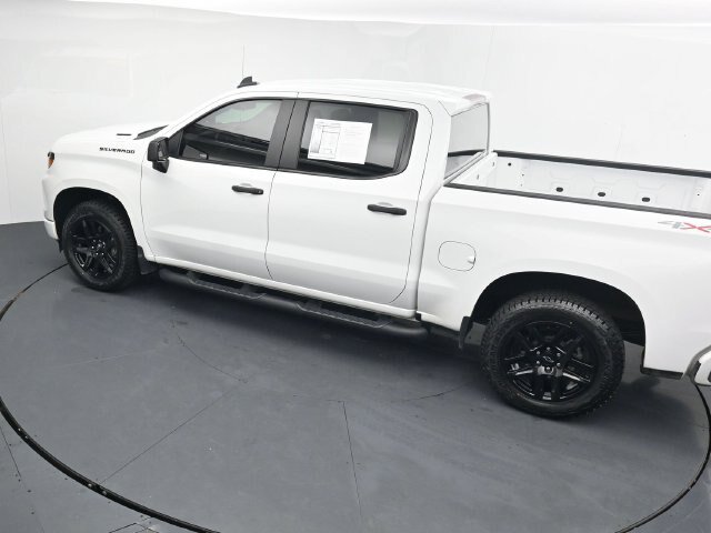 Used 2025 Chevrolet Silverado 1500 Custom w/ Turbomax Blackout Package AWD/4WD image 26