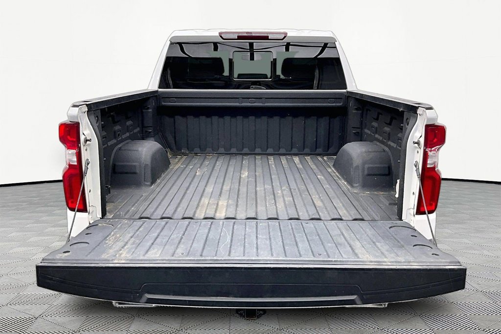 Used 2021 Chevrolet Silverado 1500 LTZ w/ Z71 Off-Road Package AWD/4WD image 18