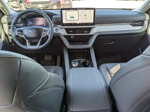 Certified 2025 Ford Explorer Active w/ Active Comfort Package AWD/4WD image 15