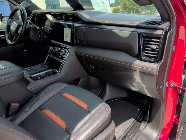 Used 2024 GMC Sierra 2500 AT4 w/ AT4 Premium Plus Package AWD/4WD image 18