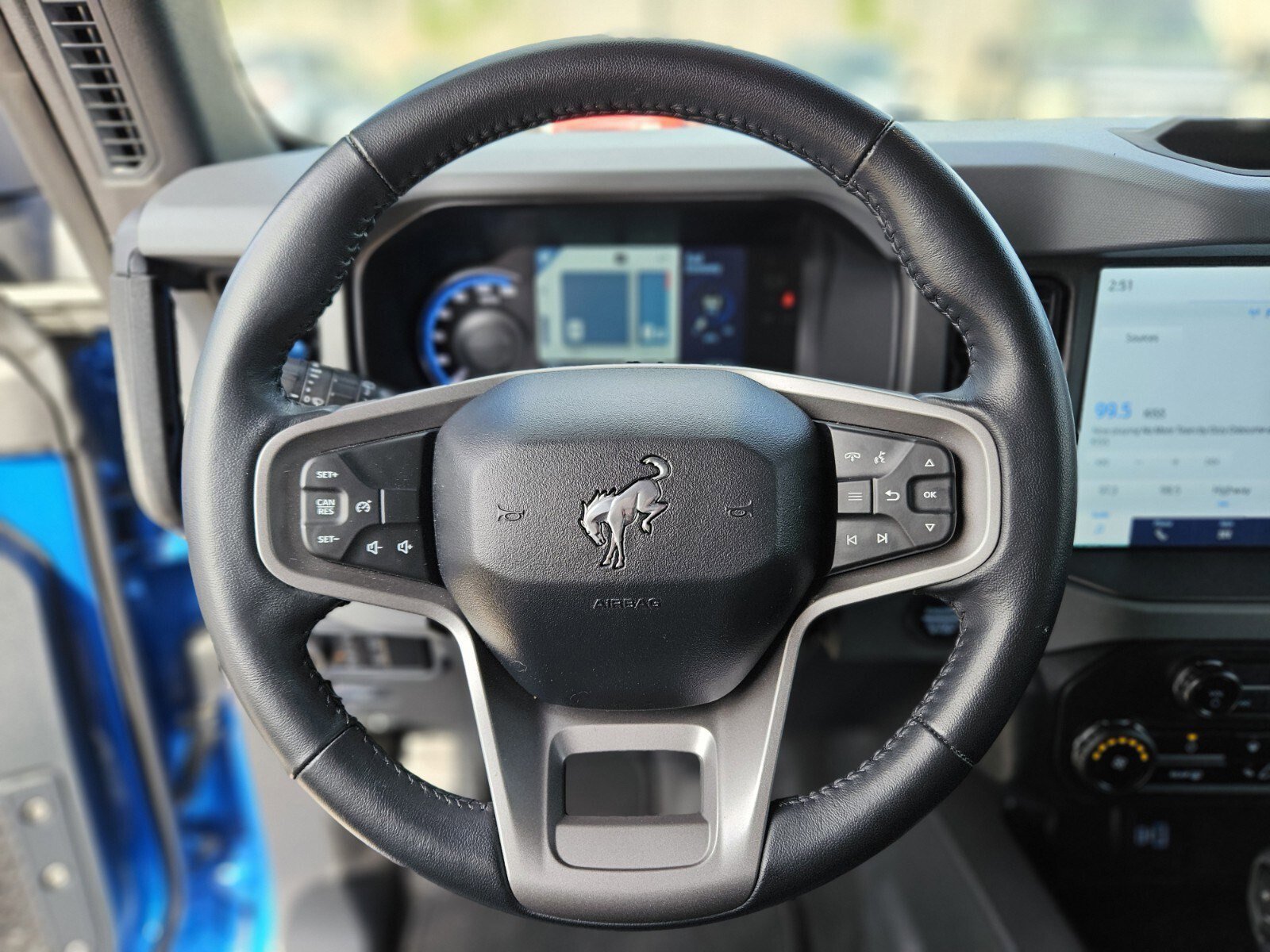 Certified 2024 Ford Bronco Black Diamond image 26